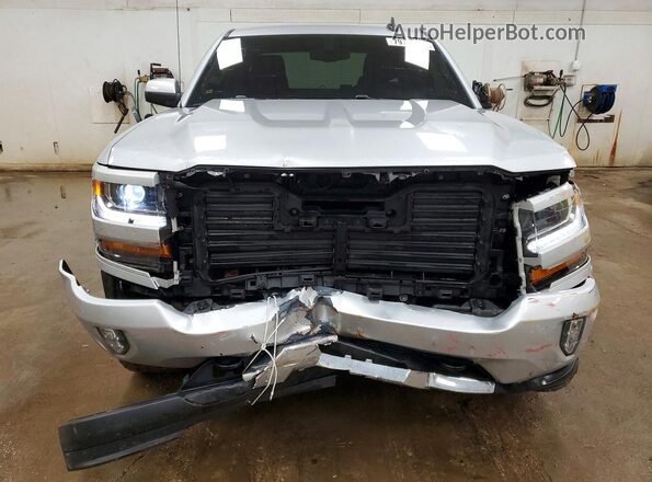 1GCVKRECXJZ103463 2018 CHEVROLET SILVERADO Silver Вид спереду
