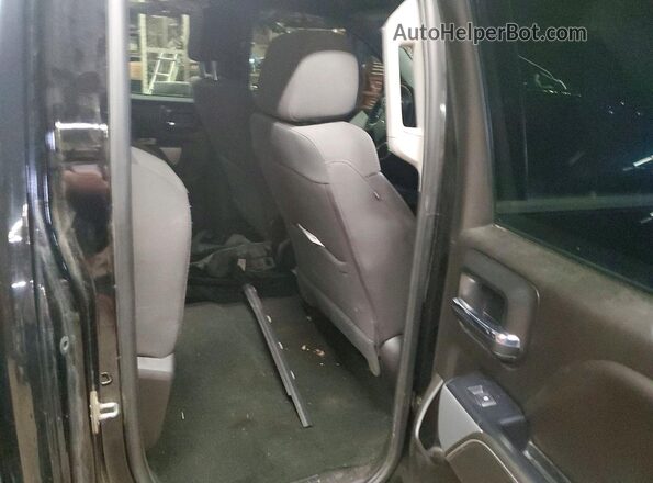 1GCVKRECXJZ236174 2018 CHEVROLET SILVERADO Black Vista de los asientos traseros
