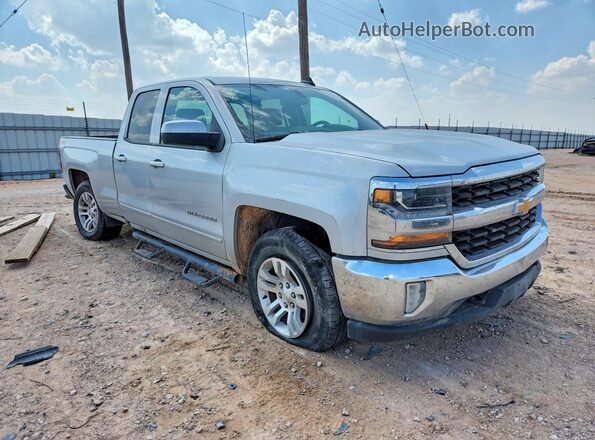 1GCVKREH0JZ299618 2018 CHEVROLET SILVERADO Silver Delantero derecho