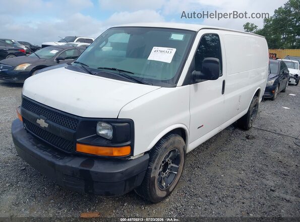 1GCWGAF13H1321550 2017 CHEVROLET EXPRESS White Przód lewy