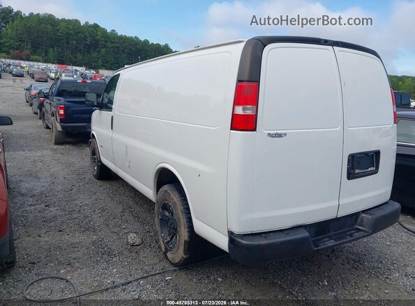 1GCWGAF13H1321550 2017 CHEVROLET EXPRESS White Tył lewy