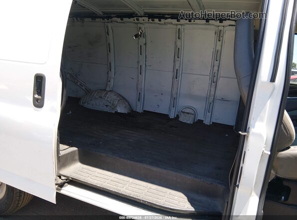 1GCWGAFF1H1118393 2017 CHEVROLET EXPRESS White VIN կոդի պիտակի տեսք