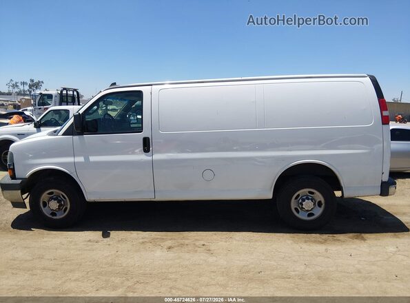 1GCWGAFF1H1118393 2017 CHEVROLET EXPRESS White Սալոնի 360 աստիճան տեսք
