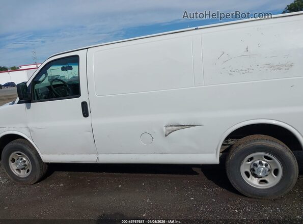 1GCWGAFF2H1133906 2017 CHEVROLET EXPRESS White Սալոնի 360 աստիճան տեսք