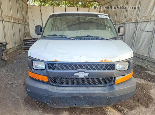 1GCWGAFF4G1150186 2016 CHEVROLET EXPRESS White Դիմացի տեսք