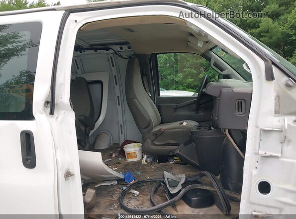 1GCWGAFF5H1209926 2017 CHEVROLET EXPRESS White Вид салону спереду