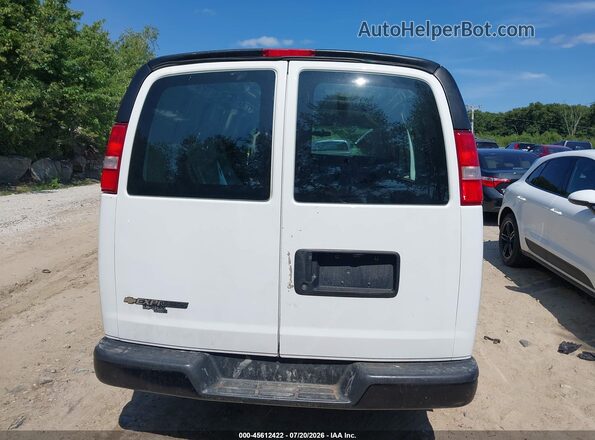 1GCWGAFF5H1209926 2017 CHEVROLET EXPRESS White 