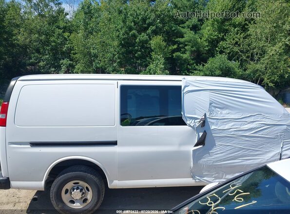 1GCWGAFF5H1209926 2017 CHEVROLET EXPRESS White Вид задньої частини салону