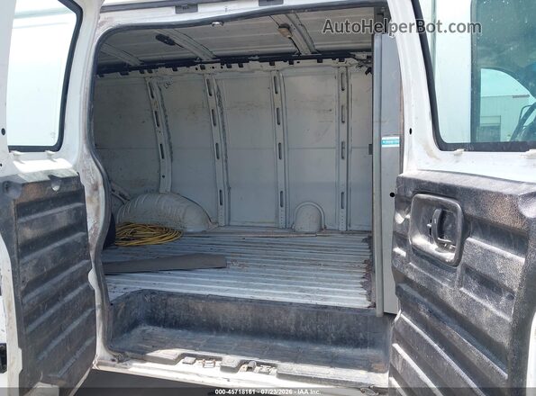 1GCWGAFF8G1166505 2016 CHEVROLET EXPRESS White Vista de la etiqueta del VIN