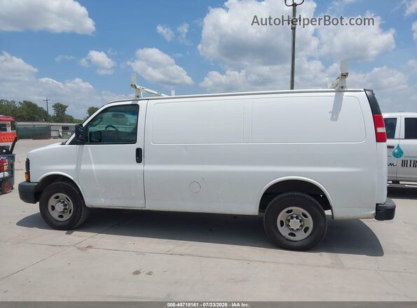 1GCWGAFF8G1166505 2016 CHEVROLET EXPRESS White Vista interior de 360 grados