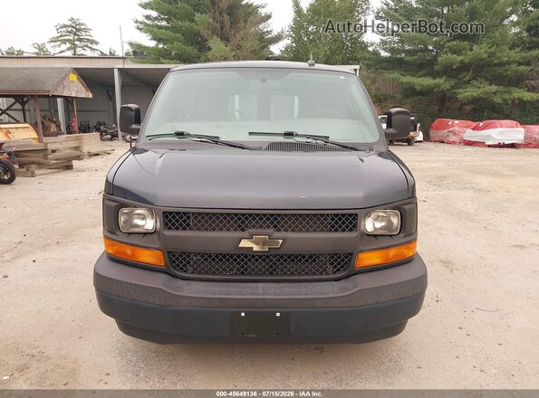1GCWGAFG0H1247623 2017 CHEVROLET EXPRESS Gray Widok wnętrza z tyłu