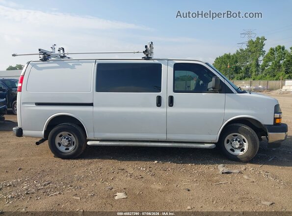 1GCWGAFG0K1310775 2019 CHEVROLET EXPRESS White Rear interior view