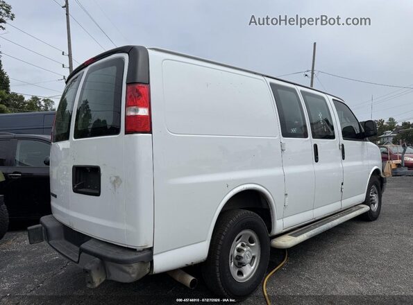 1GCWGAFG2J1908476 2018 CHEVROLET EXPRESS White Trasero derecho