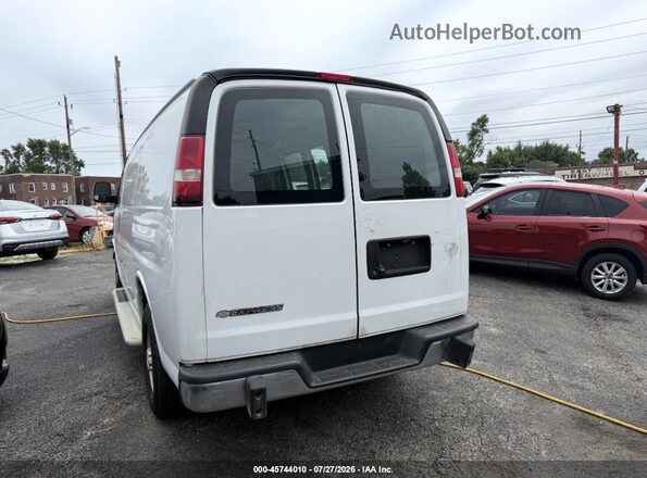 1GCWGAFG2J1908476 2018 CHEVROLET EXPRESS White Vista del salpicadero