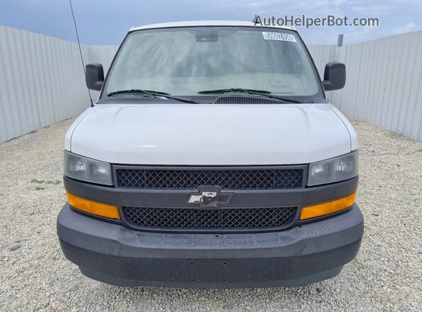 1GCWGAFG2K1366166 2019 CHEVROLET EXPRESS White Вид спереду