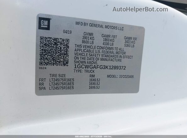 1GCWGAFG3K1289372 2019 CHEVROLET EXPRESS White ძრავის განყოფილების ხედი