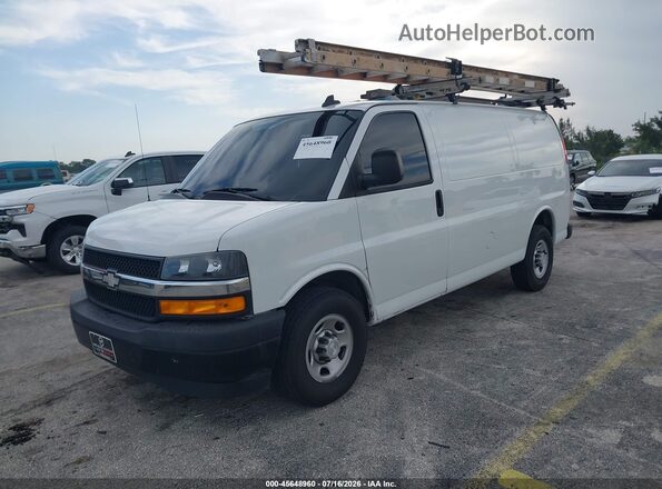 1GCWGAFG3K1372834 2019 CHEVROLET EXPRESS White Front left