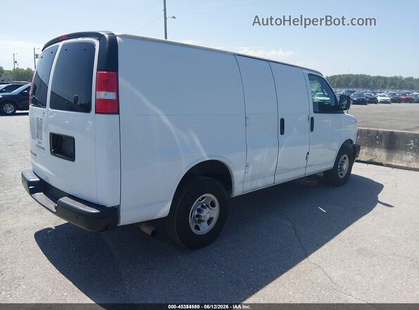 1GCWGAFG5J1260955 2018 CHEVROLET EXPRESS White Rear right