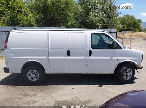 1GCWGAFG6K1272436 2019 CHEVROLET EXPRESS White Rear interior view