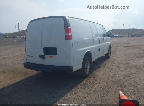1GCWGAFG6K1339309 2019 CHEVROLET EXPRESS White Trasero derecho