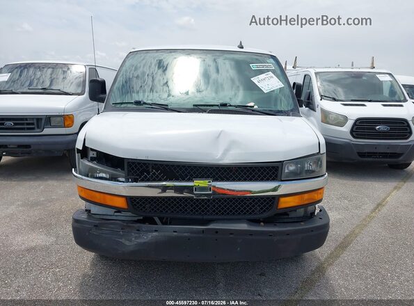 1GCWGAFG7K1146747 2019 CHEVROLET EXPRESS White Widok z przodu