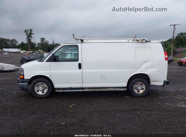 1GCWGAFG8J1906232 2018 CHEVROLET EXPRESS White სალონის 360-გრადუსიანი ხედი