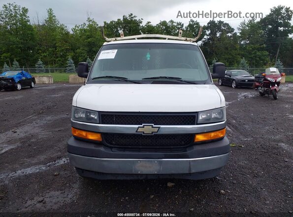 1GCWGAFG8J1906232 2018 CHEVROLET EXPRESS White ხელსაწყოთა პანელის ხედი