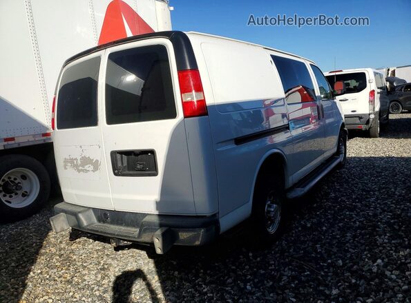 1GCWGAFG8K1220192 2019 CHEVROLET EXPRESS White Tył prawy