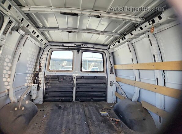 1GCWGAFG8K1220192 2019 CHEVROLET EXPRESS White Widok tylnych siedzeń
