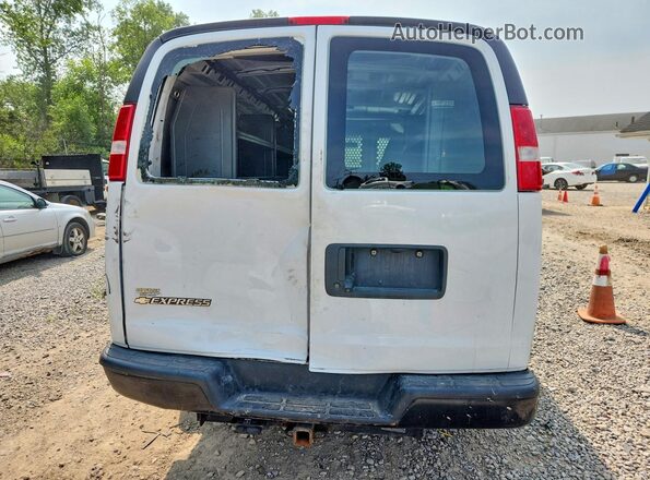 1GCWGAFG8K1294289 2019 CHEVROLET EXPRESS White Front interior view