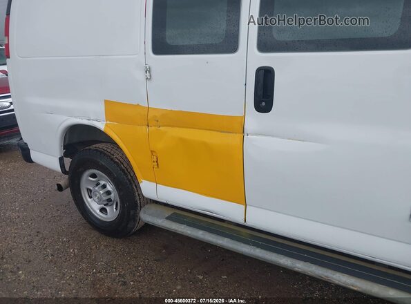 1GCWGAFG8L1167057 2020 CHEVROLET EXPRESS White Front view