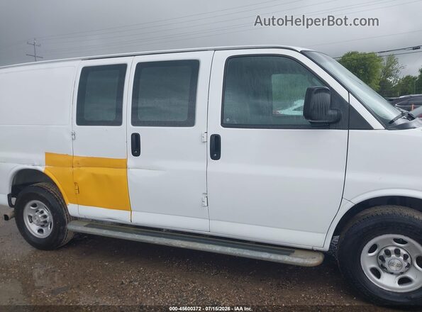 1GCWGAFG8L1167057 2020 CHEVROLET EXPRESS White Rear interior view