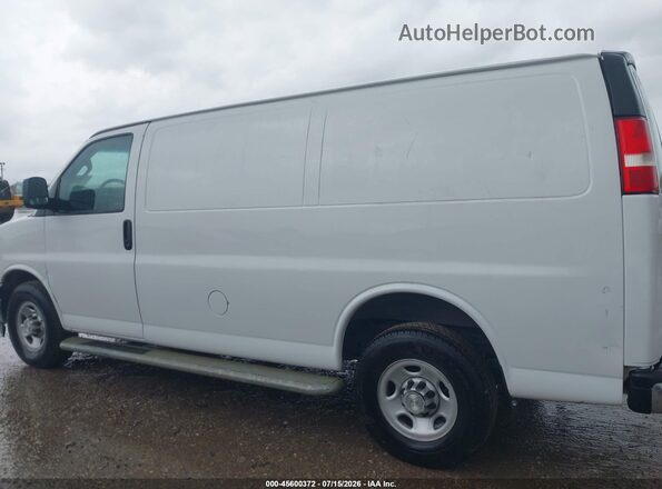 1GCWGAFG8L1167057 2020 CHEVROLET EXPRESS White 360 interior view