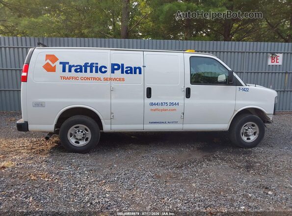 1GCWGAFP0L1193443 2020 CHEVROLET EXPRESS White 360 interior view