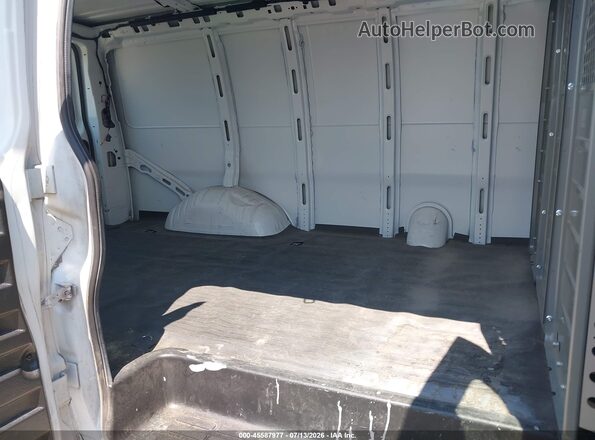 1GCWGAFP0P1107828 2023 CHEVROLET EXPRESS White VIN კოდის სტიკერის ხედი