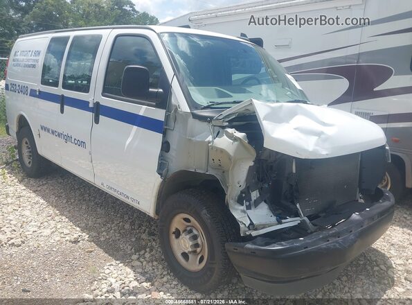 1GCWGAFP0P1232117 2023 CHEVROLET EXPRESS White Vista interior trasera
