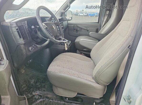 1GCWGAFP0R1253536 2024 CHEVROLET EXPRESS White Vista interior delantera