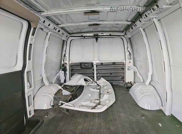 1GCWGAFP0R1253536 2024 CHEVROLET EXPRESS White Vista de los asientos traseros