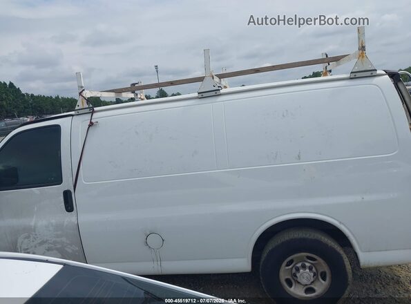 1GCWGAFP2K1355300 2019 CHEVROLET EXPRESS White უკანა სალონის ხედი