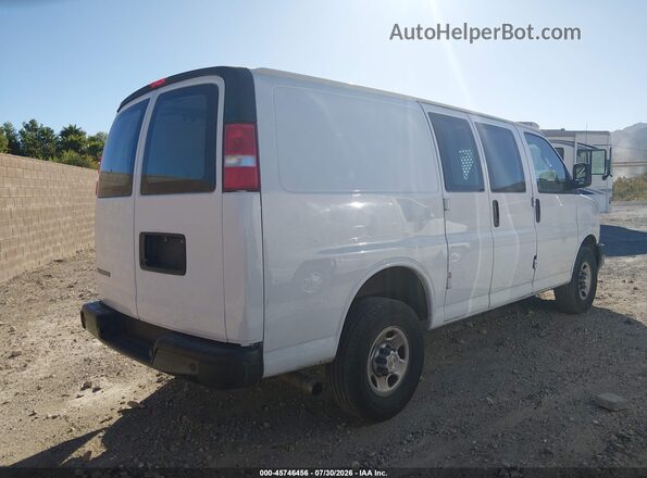 1GCWGAFP2N1217468 2022 CHEVROLET EXPRESS White უკანა მარჯვენა