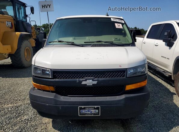 1GCWGAFP3M1228090 2021 CHEVROLET EXPRESS White Դիմացի տեսք