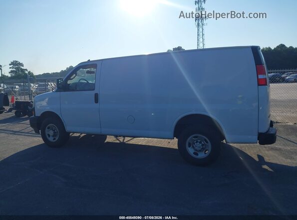 1GCWGAFP3P1136403 2023 CHEVROLET EXPRESS White Widok wnętrza 360 stopni