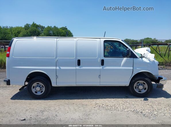 1GCWGAFP5R1136728 2024 CHEVROLET EXPRESS White უკანა სალონის ხედი