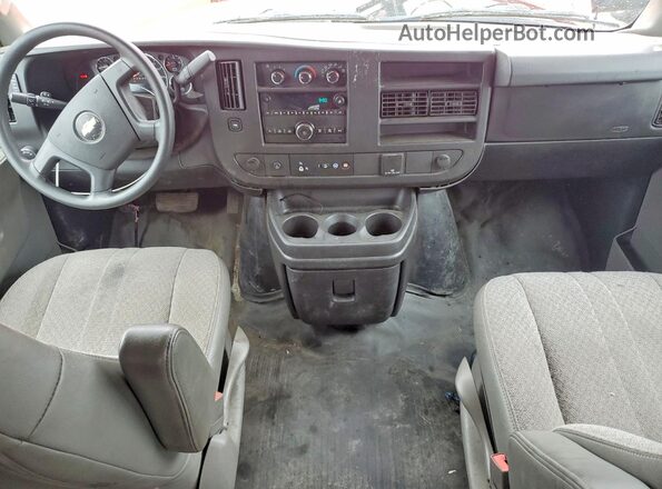1GCWGAFPXK1275307 2019 CHEVROLET EXPRESS Red Առջևի վահանակի տեսք