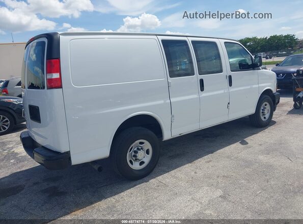 1GCWGAFPXN1217525 2022 CHEVROLET EXPRESS White Tył prawy
