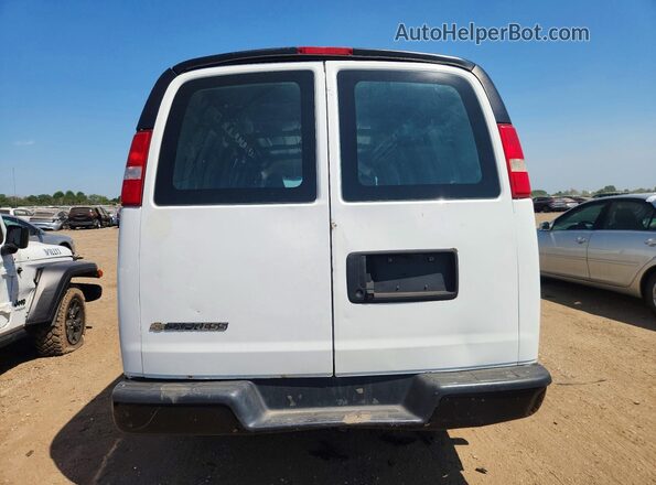 1GCWGBFP3K1154608 2019 CHEVROLET EXPRESS Белый Вид сзади