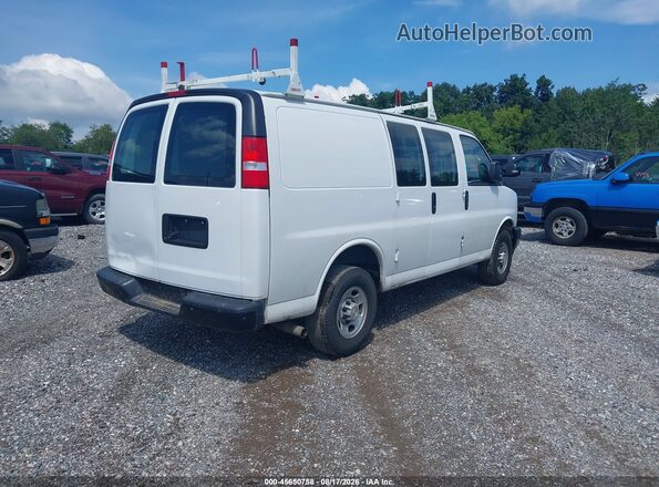 1GCZGGF76N1195846 2022 CHEVROLET EXPRESS Белый Задняя правая четверть