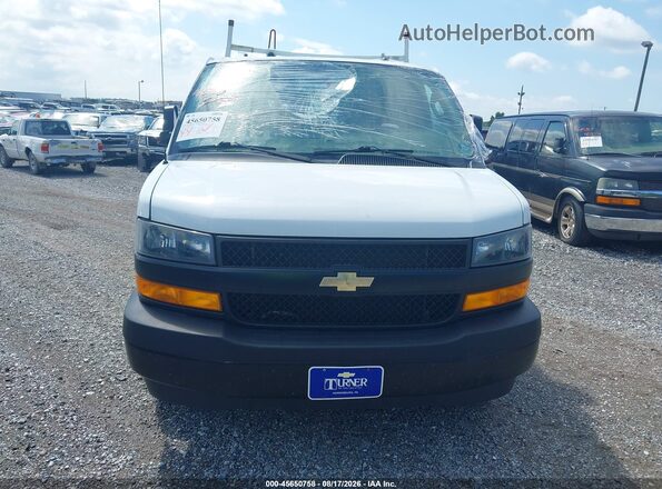 1GCZGGF76N1195846 2022 CHEVROLET EXPRESS Белый Вид щитка приборов