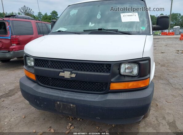 1GCZGGFF7H1116339 2017 CHEVROLET EXPRESS White Front view