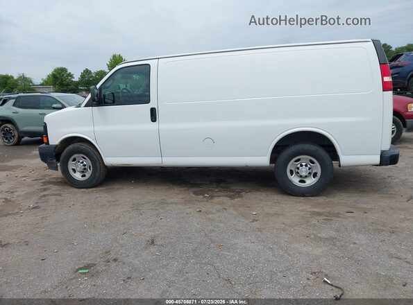 1GCZGGFF7H1116339 2017 CHEVROLET EXPRESS White 360 interior view